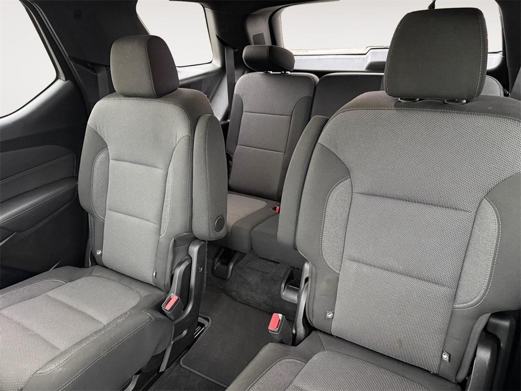 used 2022 Chevrolet Traverse car, priced at $23,249