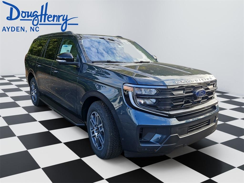 new 2025 Ford Expedition Max car, priced at $75,425