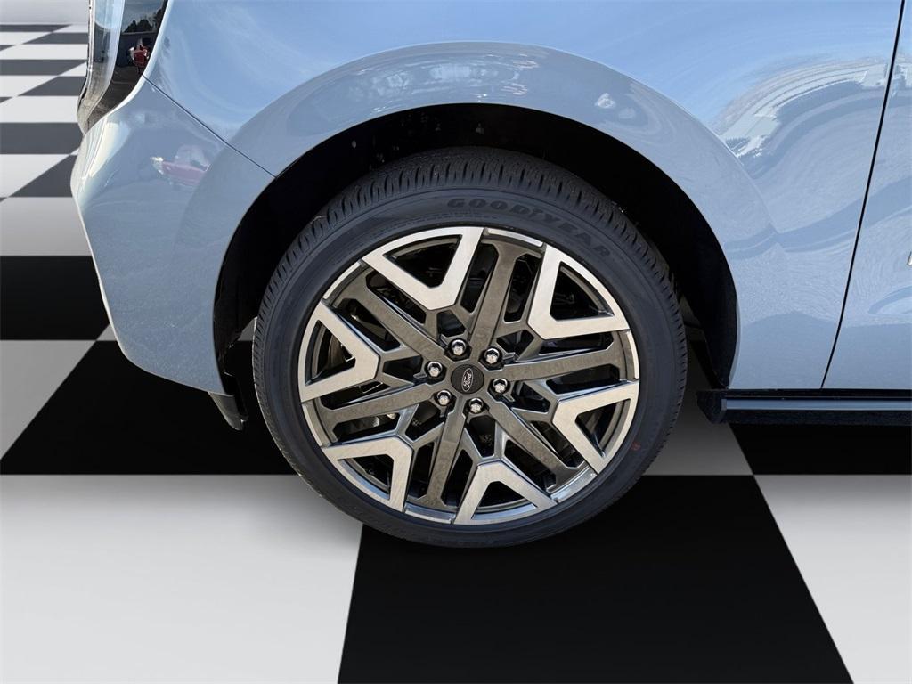 new 2026 Ford Expedition Max car, priced at $95,610