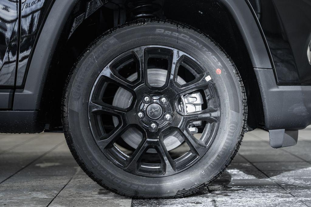 new 2026 Jeep Compass car, priced at $27,199