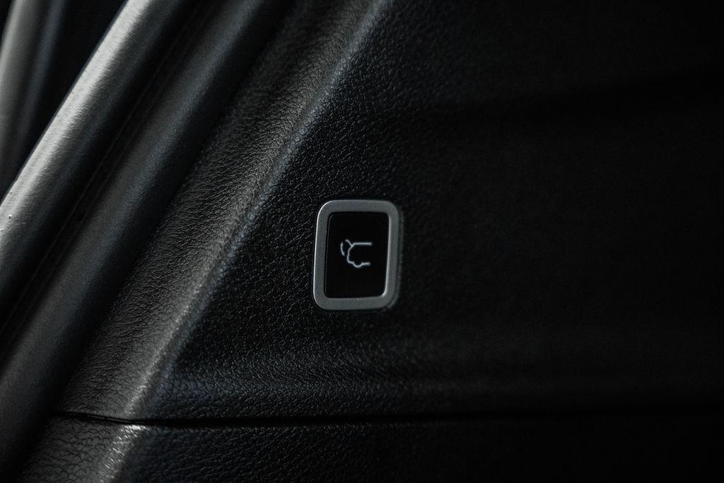 used 2025 Chrysler Pacifica car, priced at $30,000