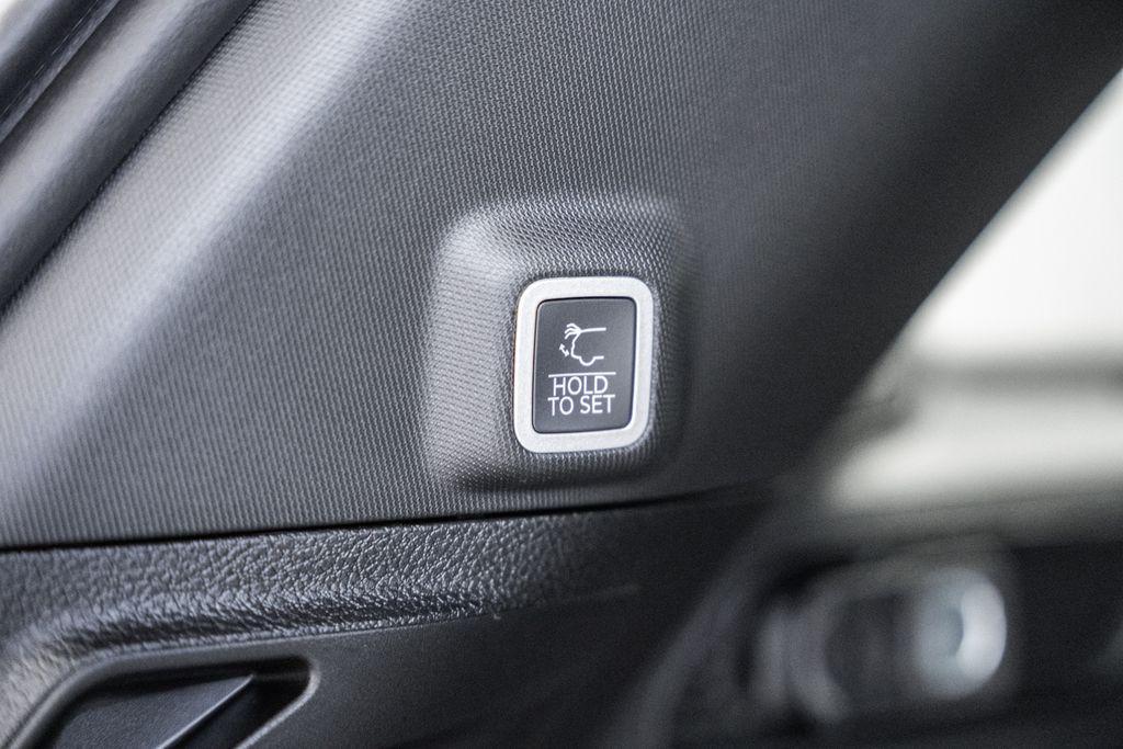 new 2025 Jeep Grand Cherokee car, priced at $39,206