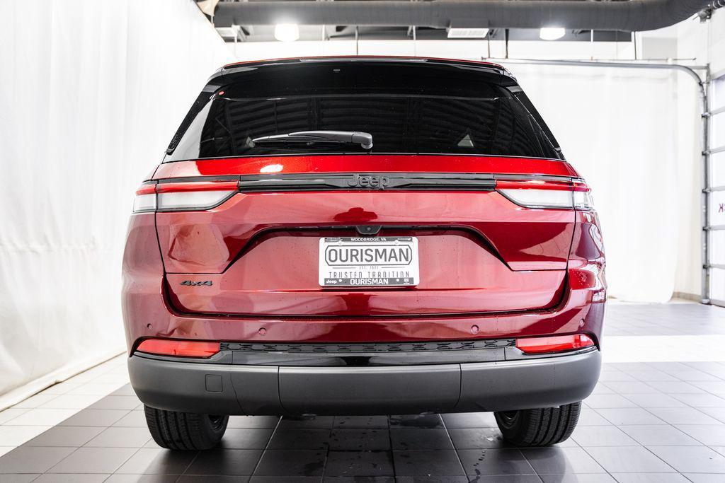 new 2025 Jeep Grand Cherokee car, priced at $39,206