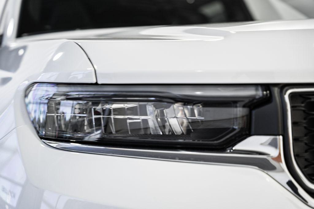 new 2025 Jeep Grand Cherokee car, priced at $33,992