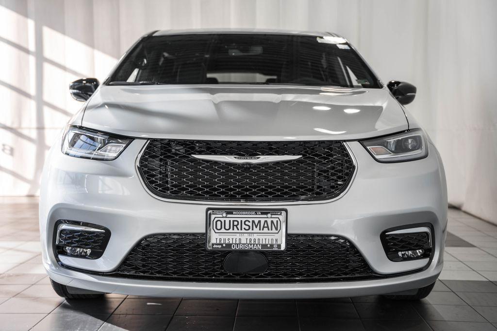 new 2026 Chrysler Pacifica car, priced at $37,015