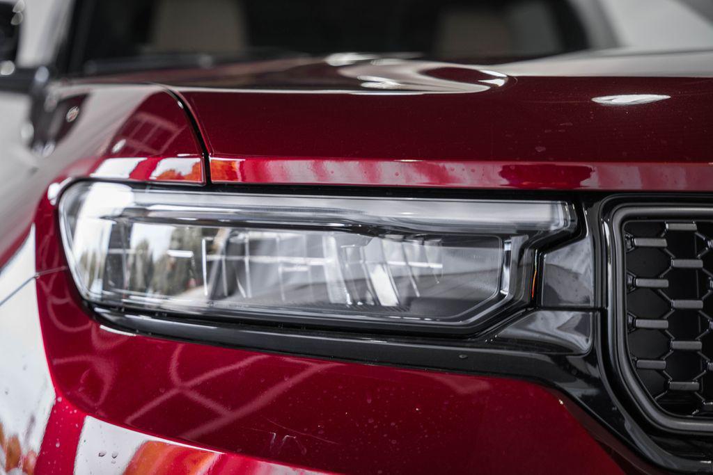 new 2025 Jeep Grand Cherokee car, priced at $65,077