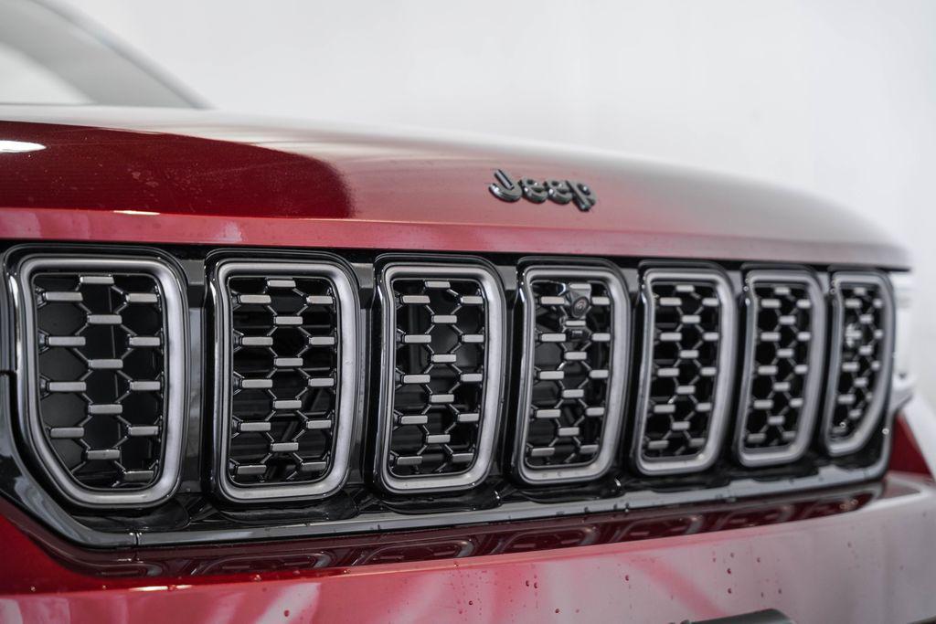 new 2025 Jeep Grand Cherokee car, priced at $65,077