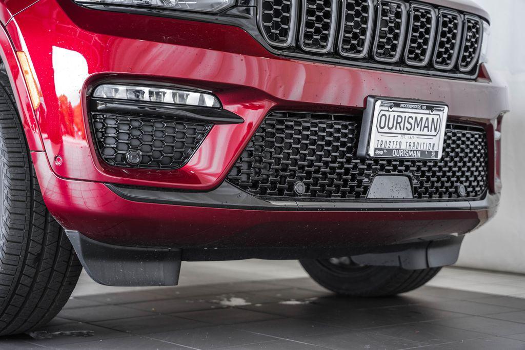 new 2025 Jeep Grand Cherokee car, priced at $65,077