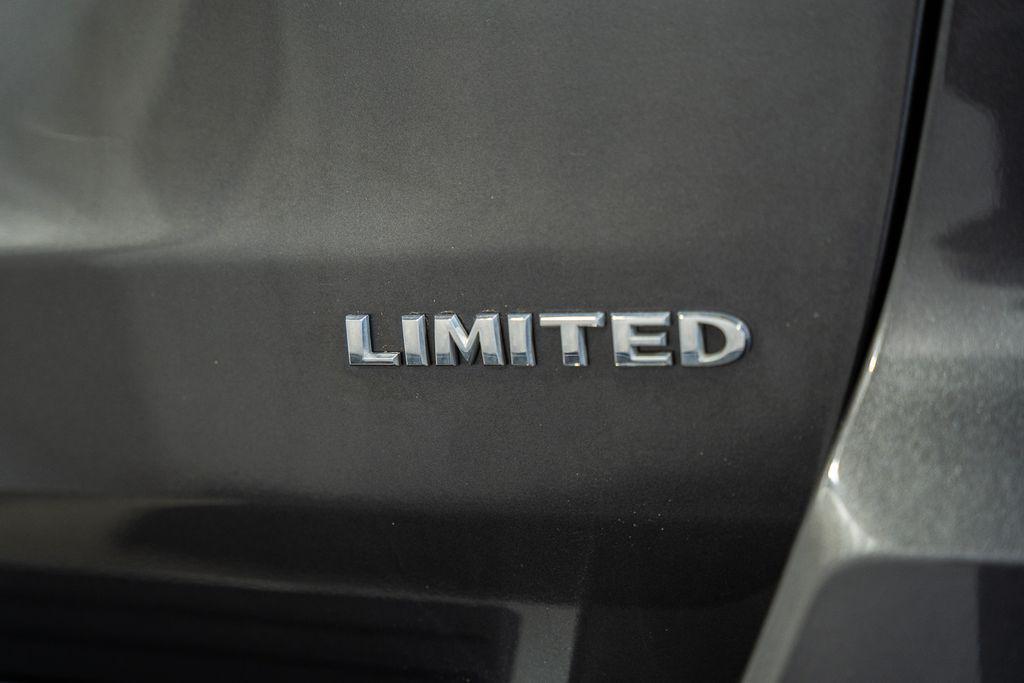 used 2018 Jeep Grand Cherokee car, priced at $15,000