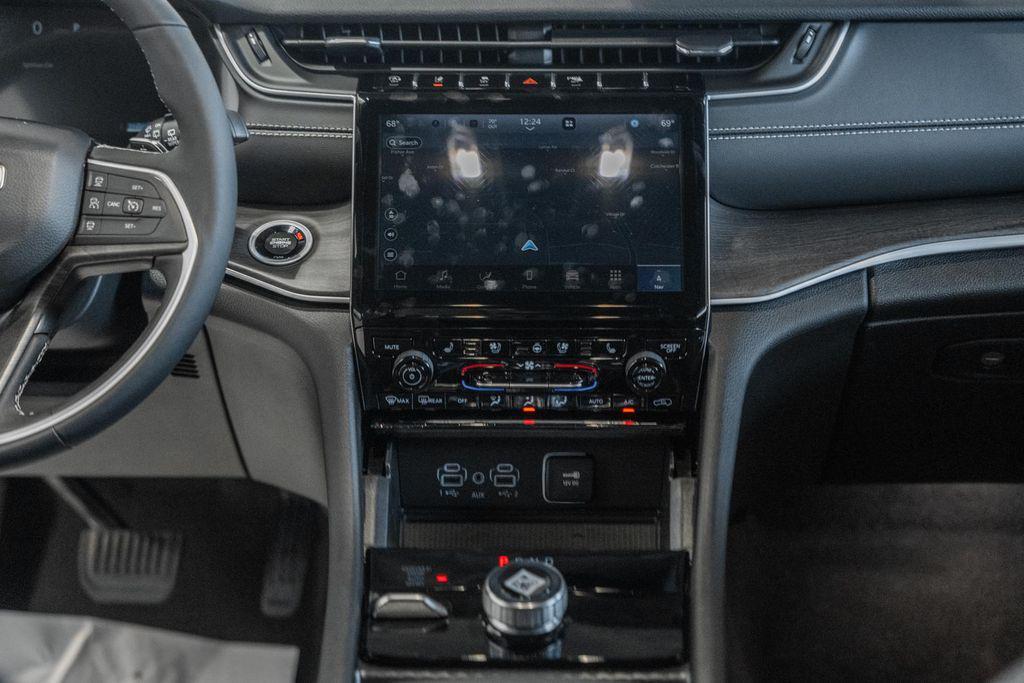 new 2025 Jeep Grand Cherokee L car, priced at $43,498