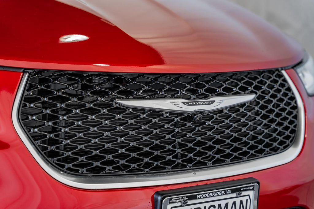 new 2026 Chrysler Pacifica car, priced at $46,176