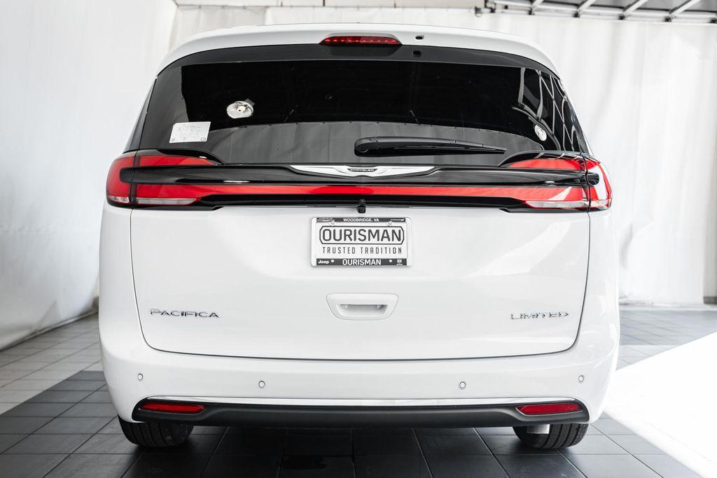 new 2026 Chrysler Pacifica car, priced at $43,963