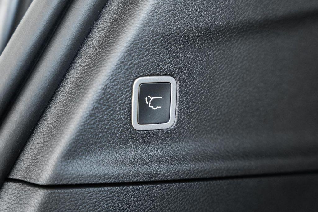 new 2026 Chrysler Pacifica car, priced at $43,963