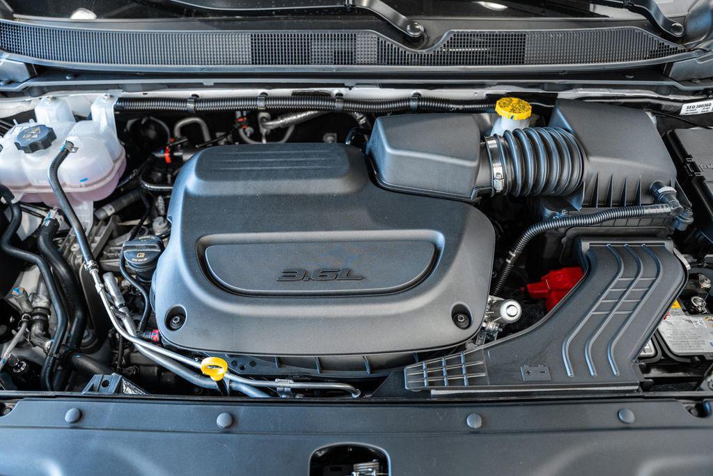 new 2026 Chrysler Pacifica car, priced at $43,963