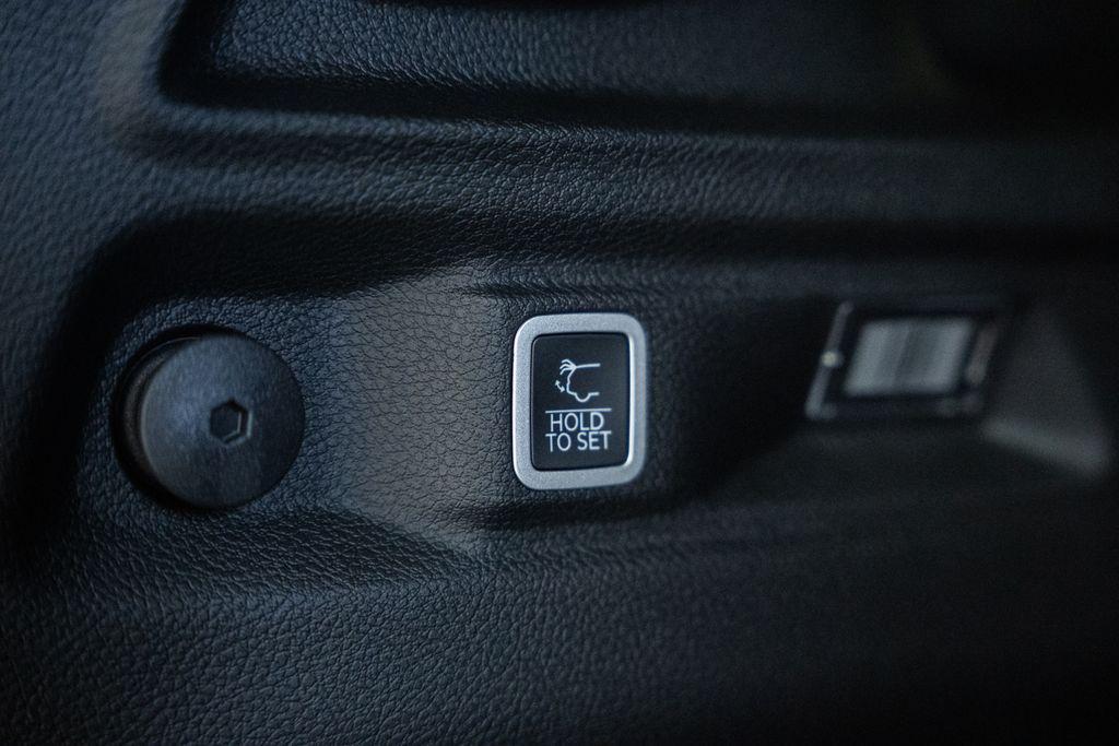 new 2026 Jeep Grand Cherokee L car, priced at $46,526