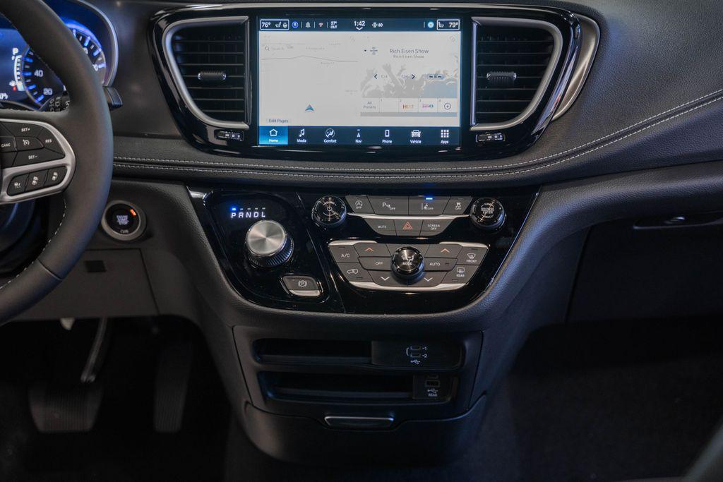 new 2026 Chrysler Pacifica car, priced at $39,749