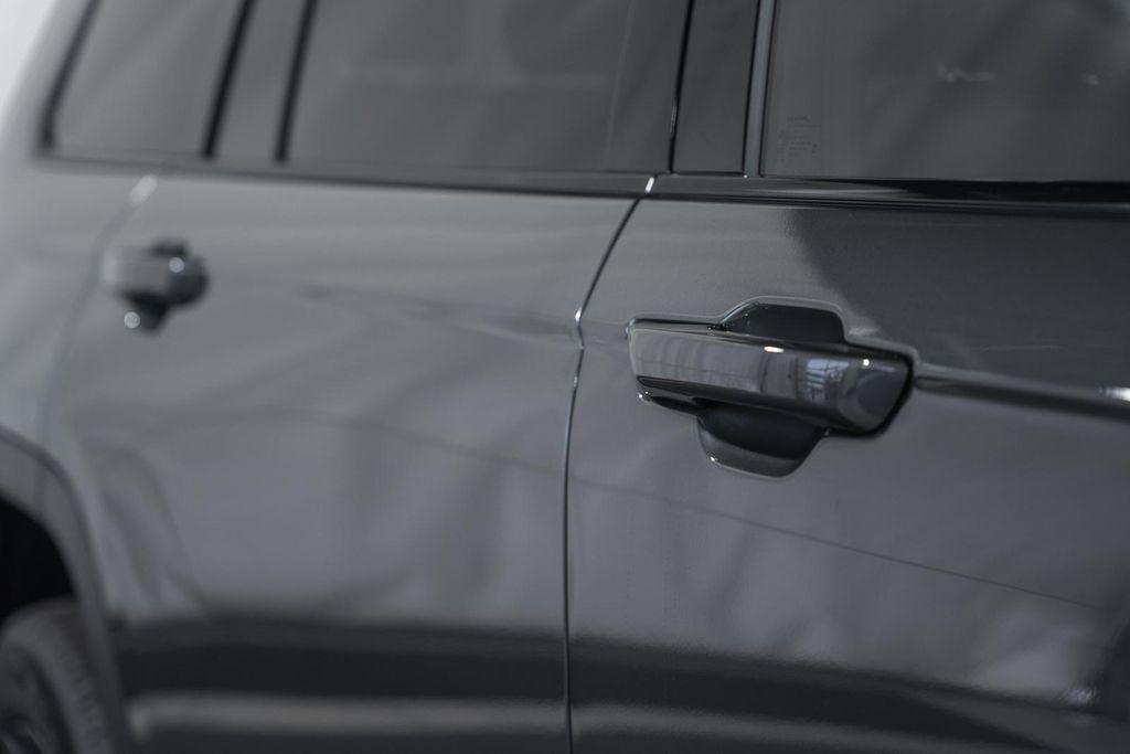 new 2025 Jeep Grand Cherokee L car, priced at $39,128