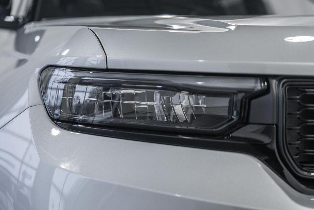 new 2025 Jeep Grand Cherokee car, priced at $43,094