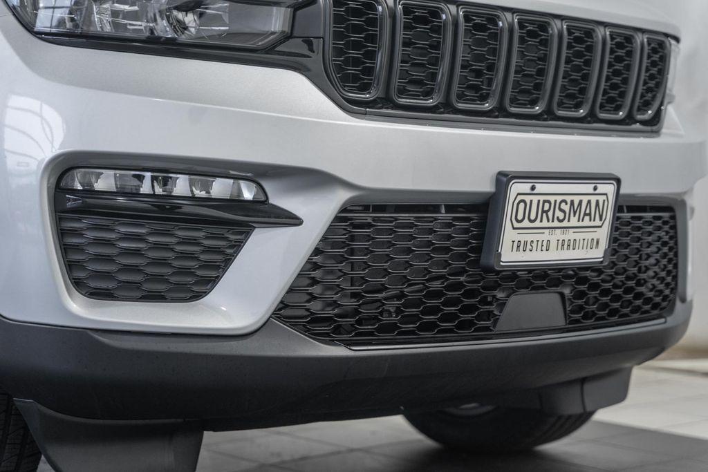 new 2025 Jeep Grand Cherokee car, priced at $43,094