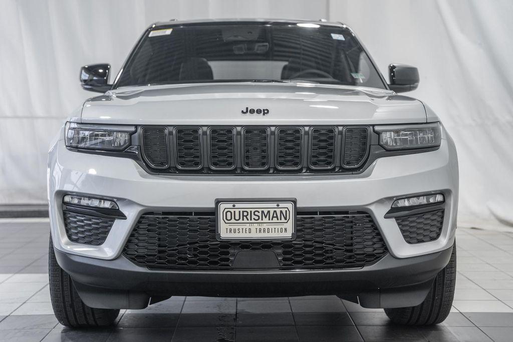 new 2025 Jeep Grand Cherokee car, priced at $43,094