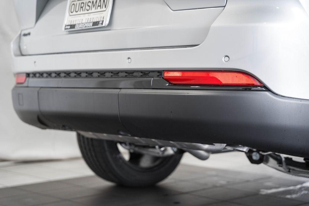 new 2025 Jeep Grand Cherokee car, priced at $37,310