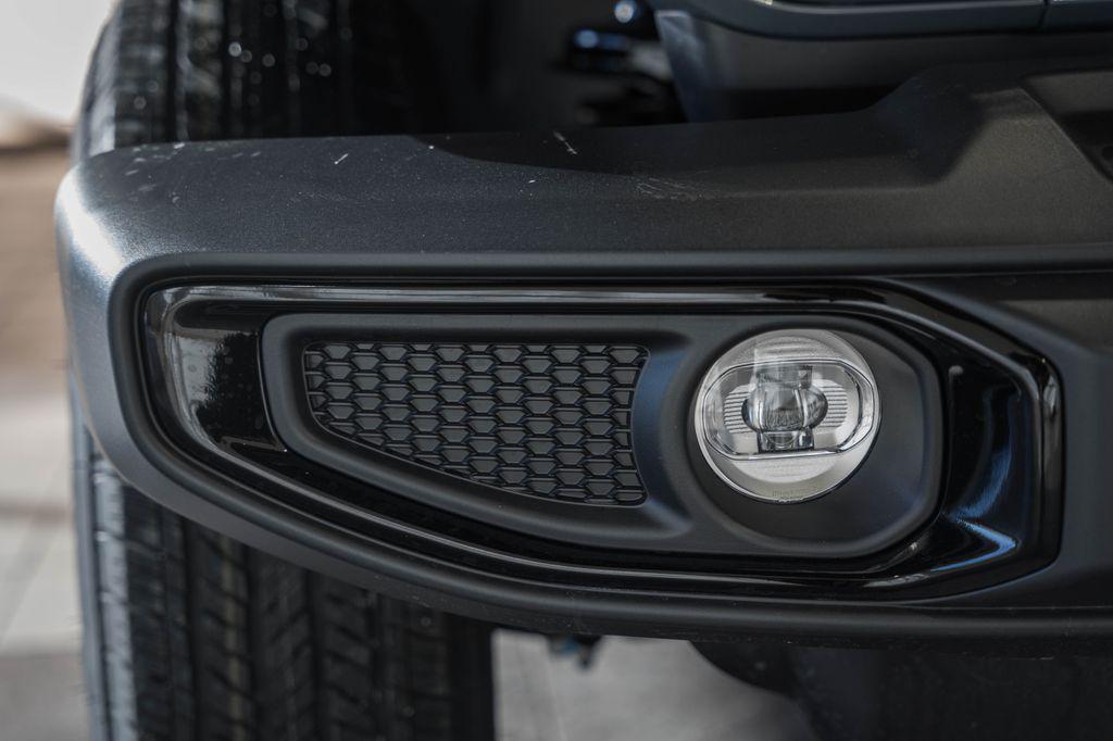 new 2026 Jeep Gladiator car, priced at $42,546