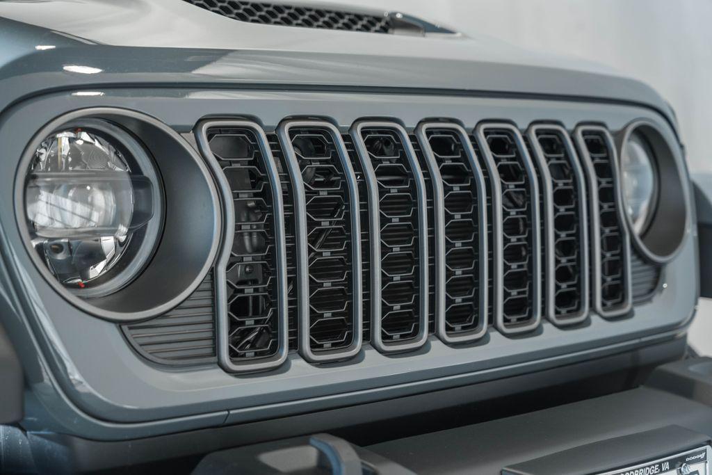new 2026 Jeep Gladiator car, priced at $42,546