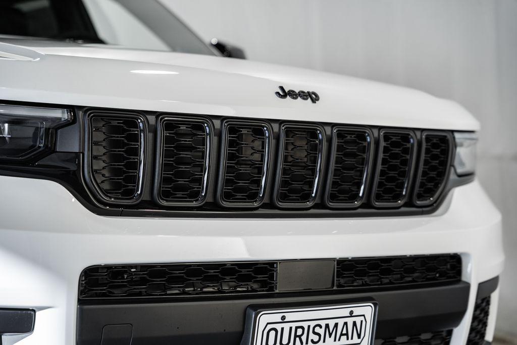 new 2025 Jeep Grand Cherokee L car, priced at $38,592