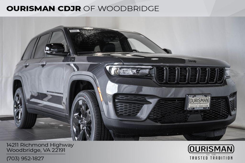 new 2025 Jeep Grand Cherokee car, priced at $37,310