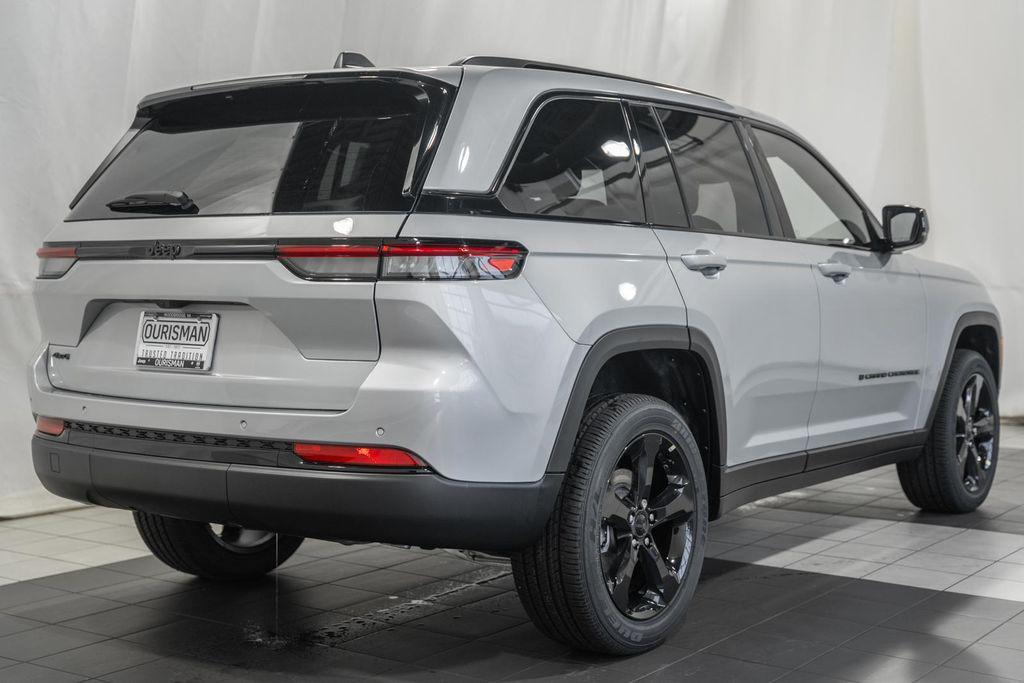 new 2025 Jeep Grand Cherokee car, priced at $39,206