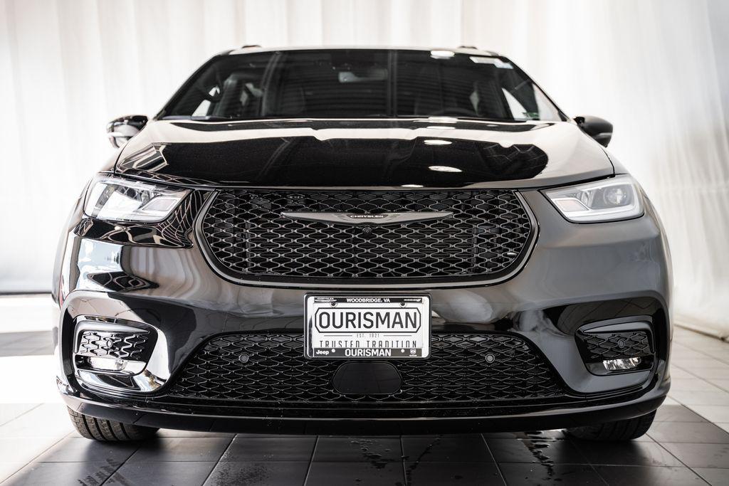 new 2026 Chrysler Pacifica car, priced at $45,579