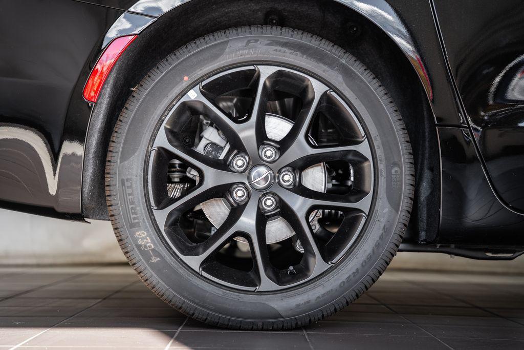 new 2026 Chrysler Pacifica car, priced at $45,579