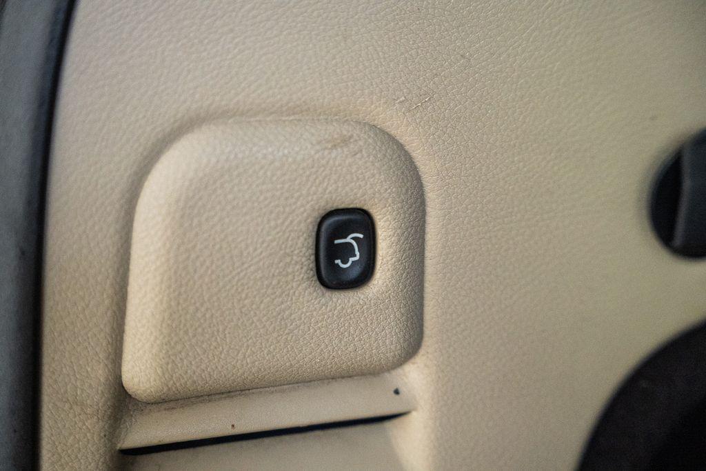 used 2014 Jeep Grand Cherokee car, priced at $10,500