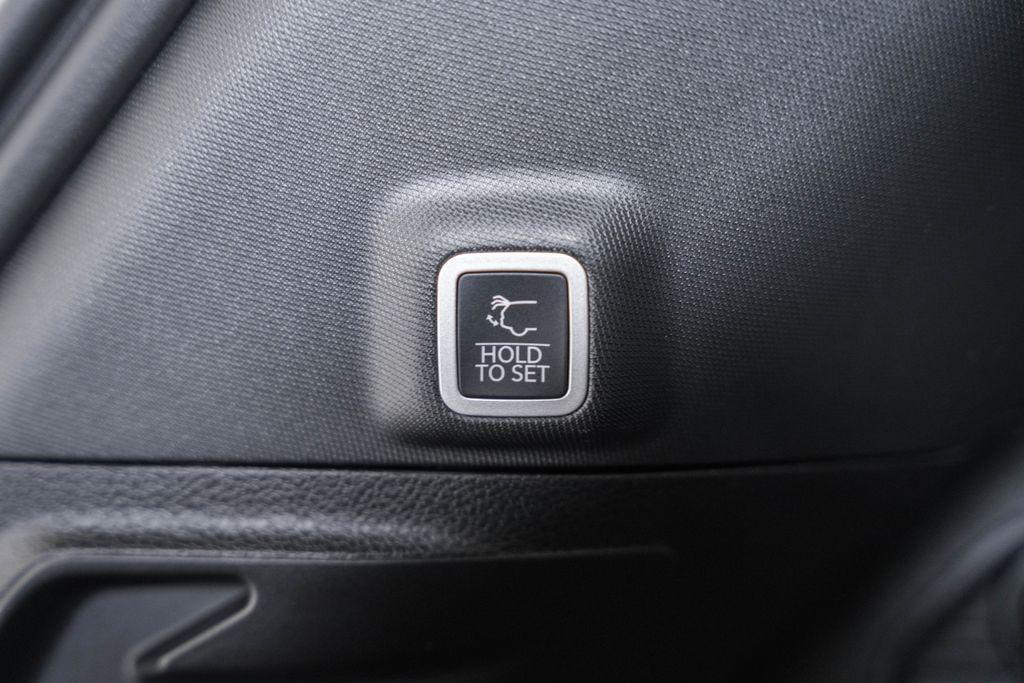 new 2025 Jeep Grand Cherokee car, priced at $38,206