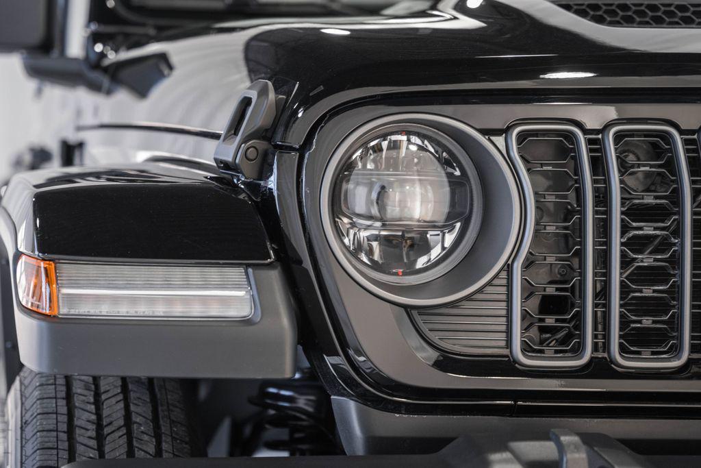 new 2026 Jeep Gladiator car, priced at $45,045
