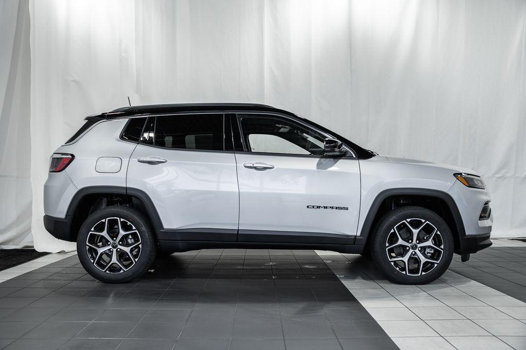 new 2026 Jeep Compass car, priced at $32,258