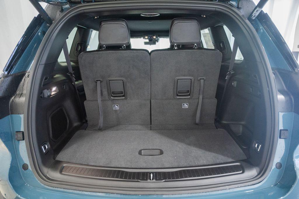 new 2026 Jeep Grand Cherokee L car, priced at $53,650