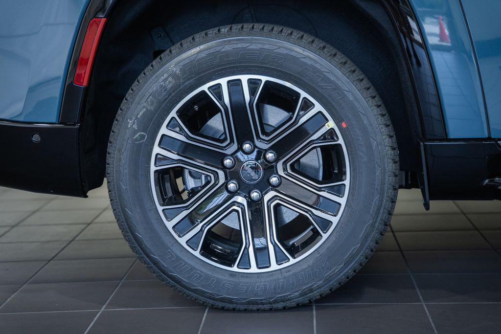 new 2026 Jeep Grand Wagoneer L car, priced at $73,156