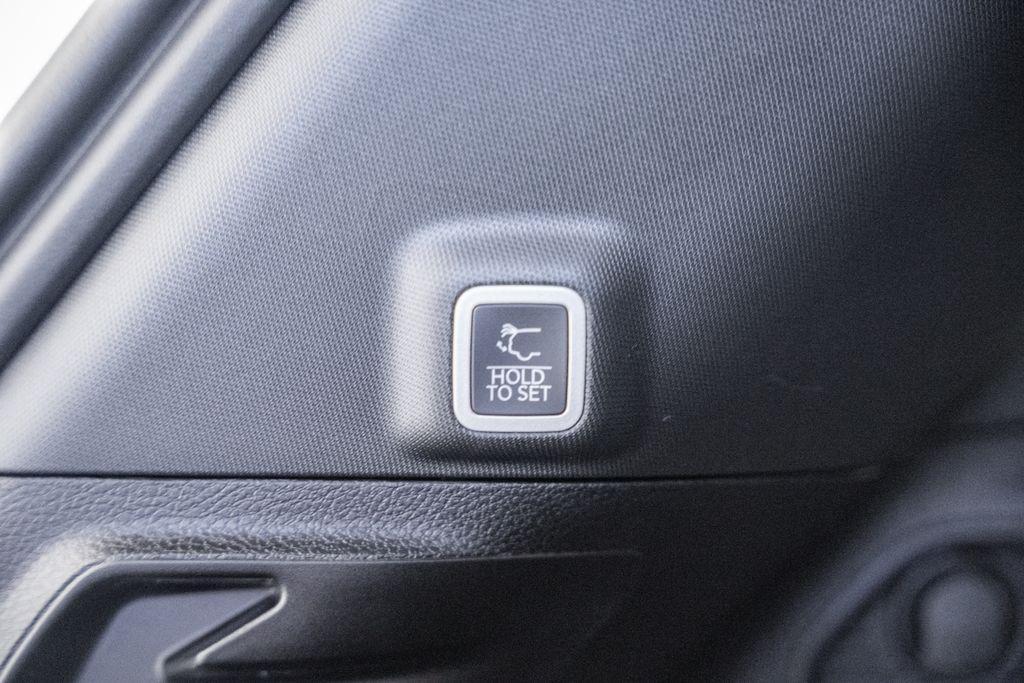 new 2025 Jeep Grand Cherokee car, priced at $40,310