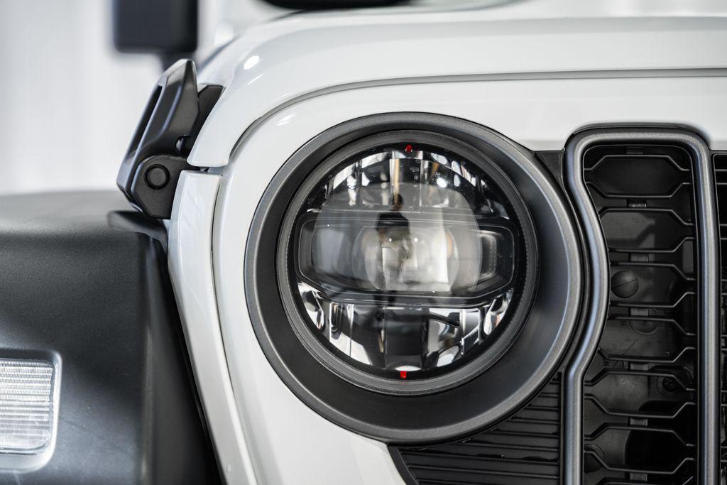 new 2026 Jeep Wrangler car, priced at $39,672