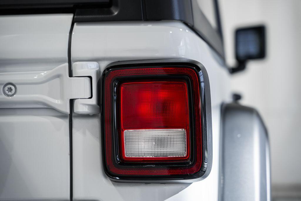 new 2026 Jeep Wrangler car, priced at $39,672