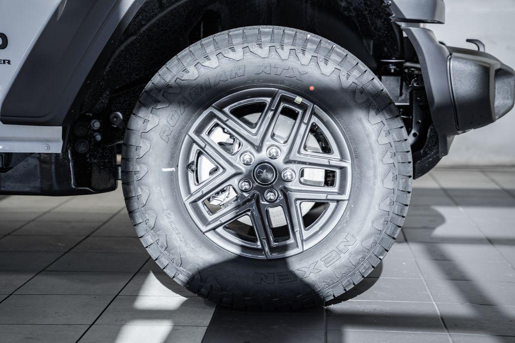 new 2026 Jeep Wrangler car, priced at $39,672