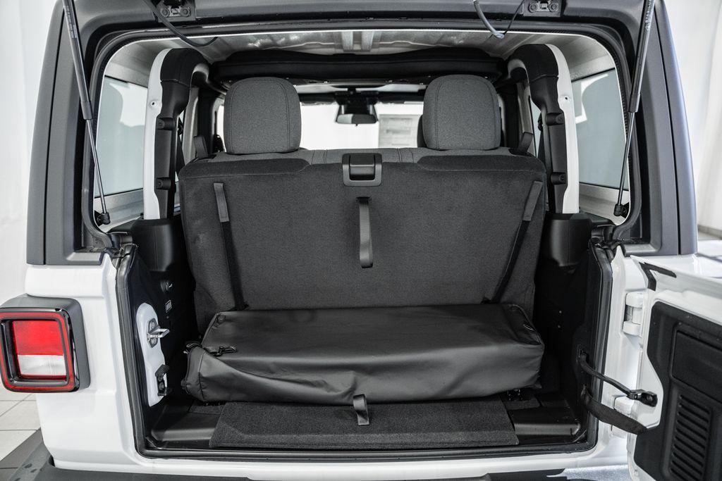 new 2026 Jeep Wrangler car, priced at $39,672