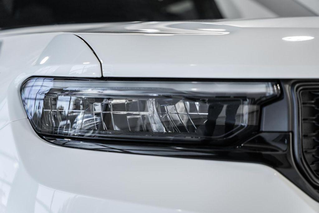 new 2025 Jeep Grand Cherokee car, priced at $37,670