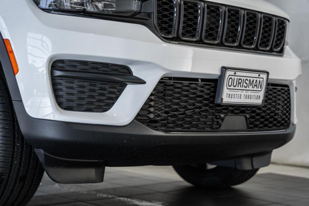 new 2025 Jeep Grand Cherokee car, priced at $37,670