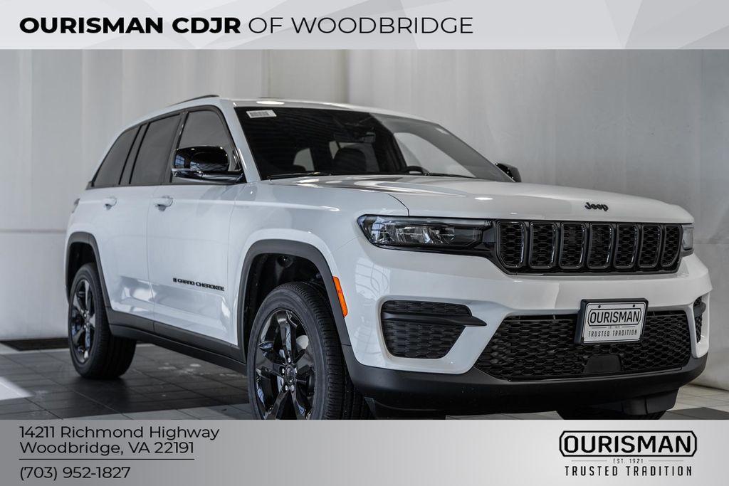 new 2025 Jeep Grand Cherokee car, priced at $37,670