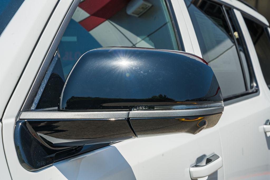 new 2026 Jeep Grand Wagoneer car, priced at $77,620