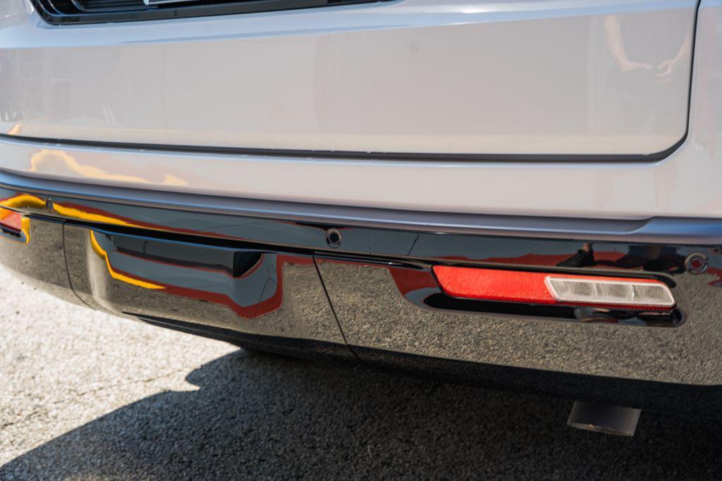 new 2026 Jeep Grand Wagoneer car, priced at $77,620