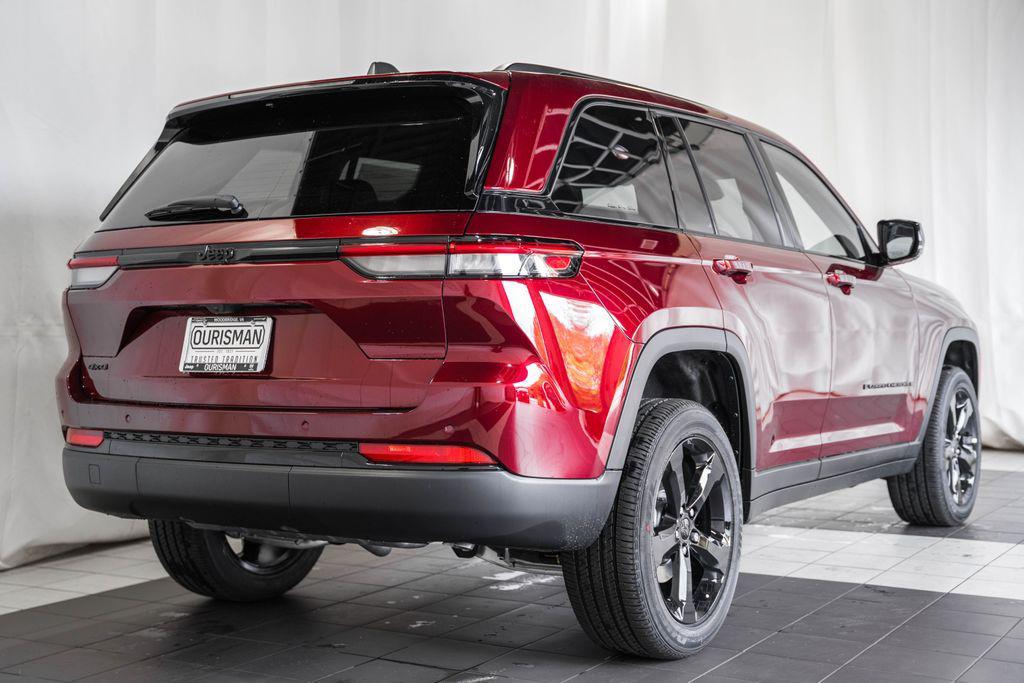 new 2025 Jeep Grand Cherokee car, priced at $37,310