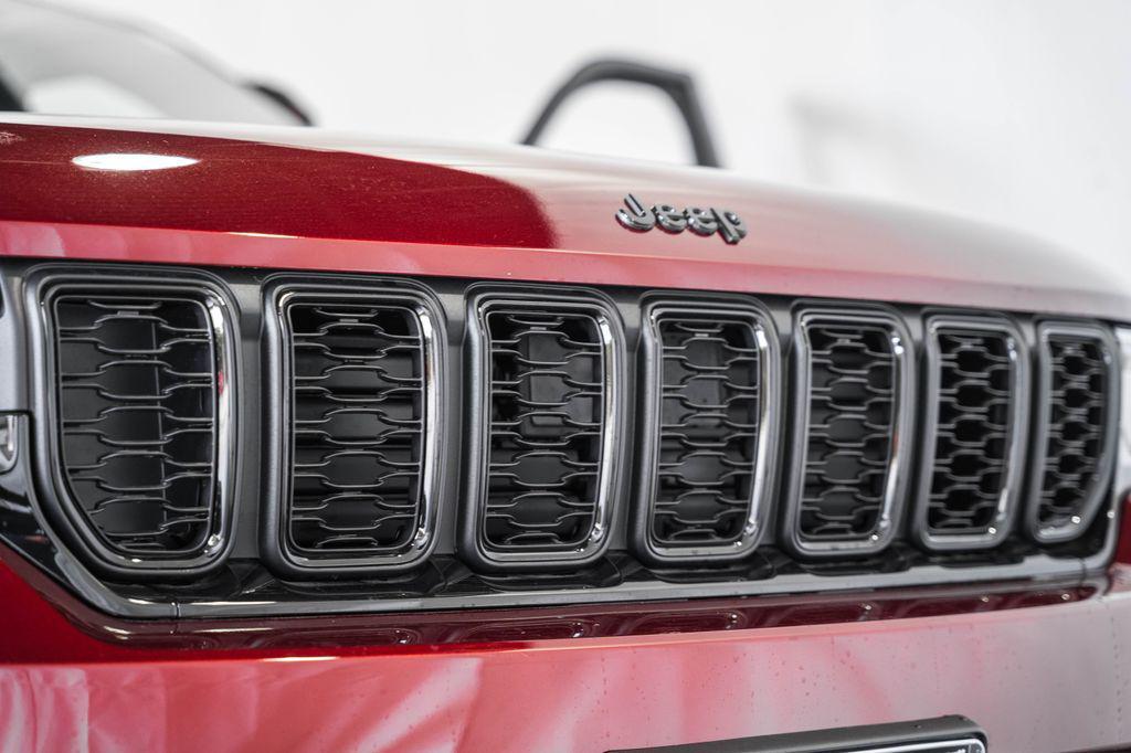 new 2025 Jeep Grand Cherokee car, priced at $37,310
